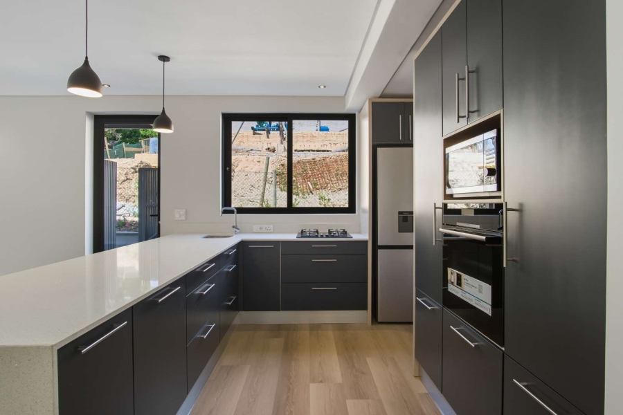 To Let 4 Bedroom Property for Rent in Overkloof Western Cape